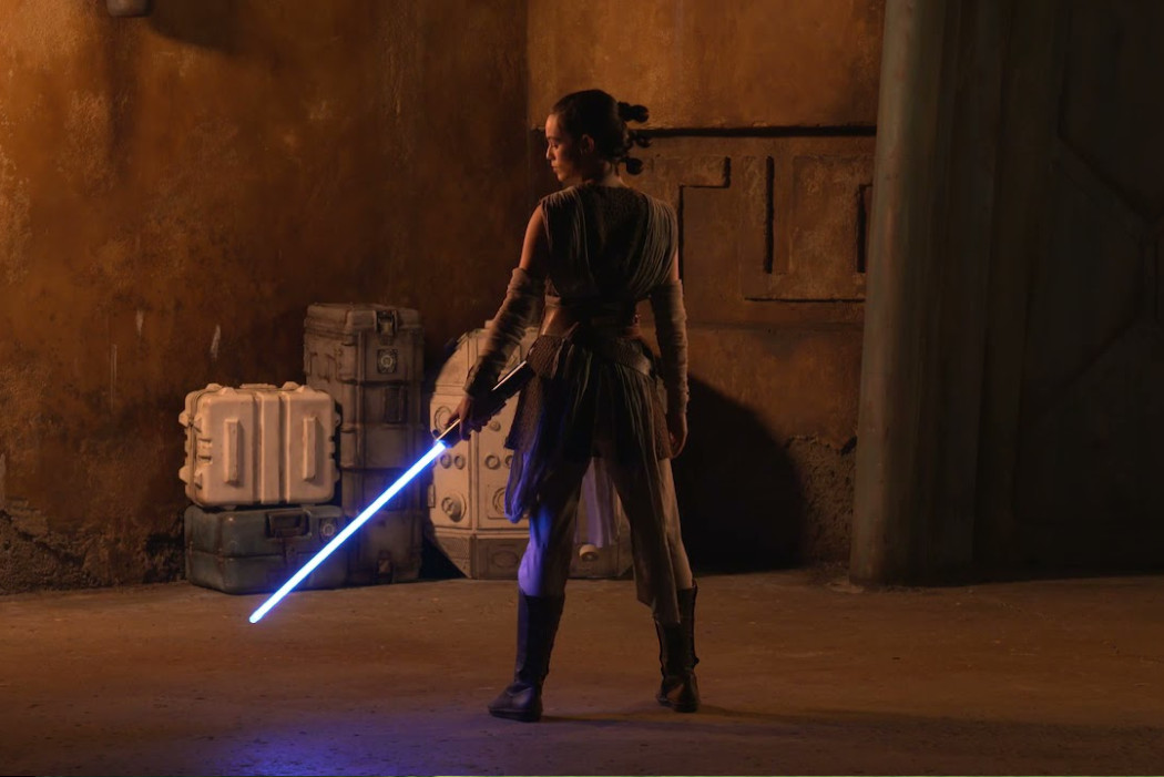 Star Wars - Disney Finally Reveals a 'Real' Lightsaber and It's Mega