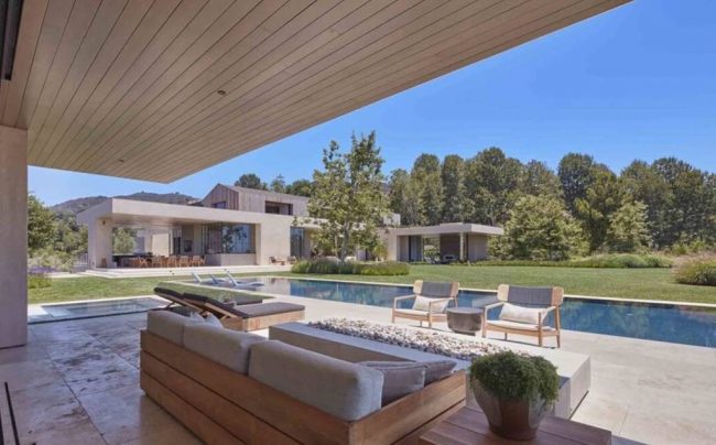 Scooter Braun Bought a Massive US$ 65 Million Brentwood Mansion