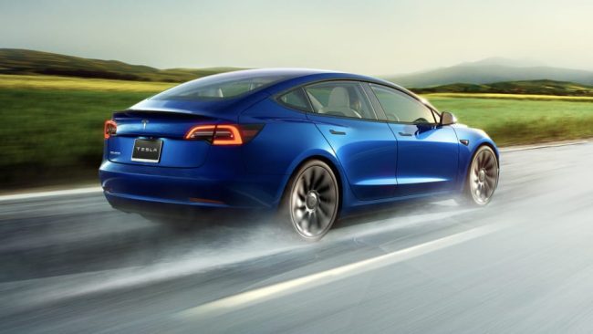 The 2022 Tesla Model 3 Comes With Longer Range and Bigger Batteries