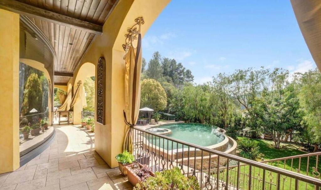 Stevie Wonder Buys Saudi Prince’s Massive Bel Air Mansion
