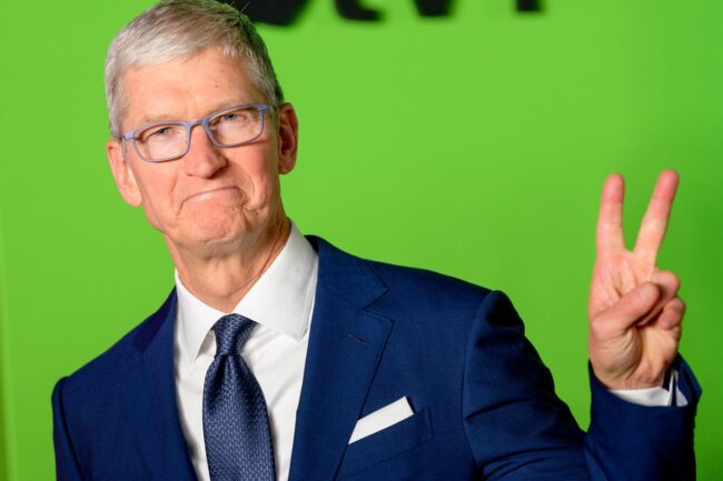 Tim Cook: Apple CEO is Taking a 40% Pay Cut This Year