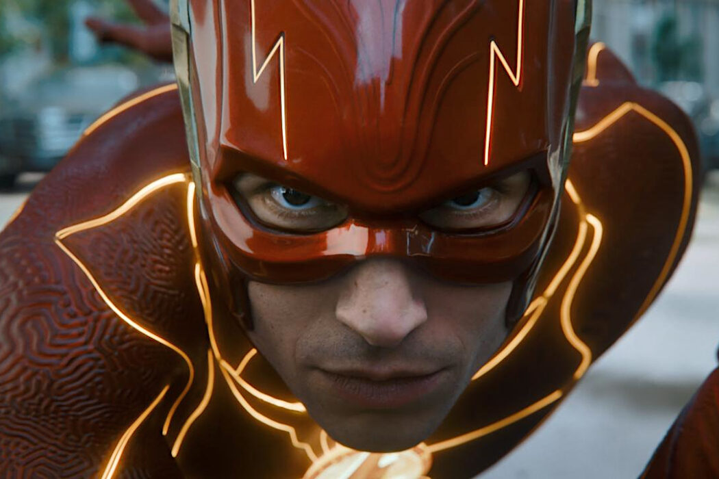 The Flash Trailer Shows Two Ezra Millers, Michael Keaton's Batman and Supergirl